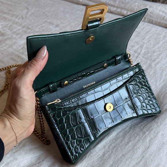 Balenciaga Hourglass Wallet on Chain Purse Entrupy Authenticated - Picture 3 of 16